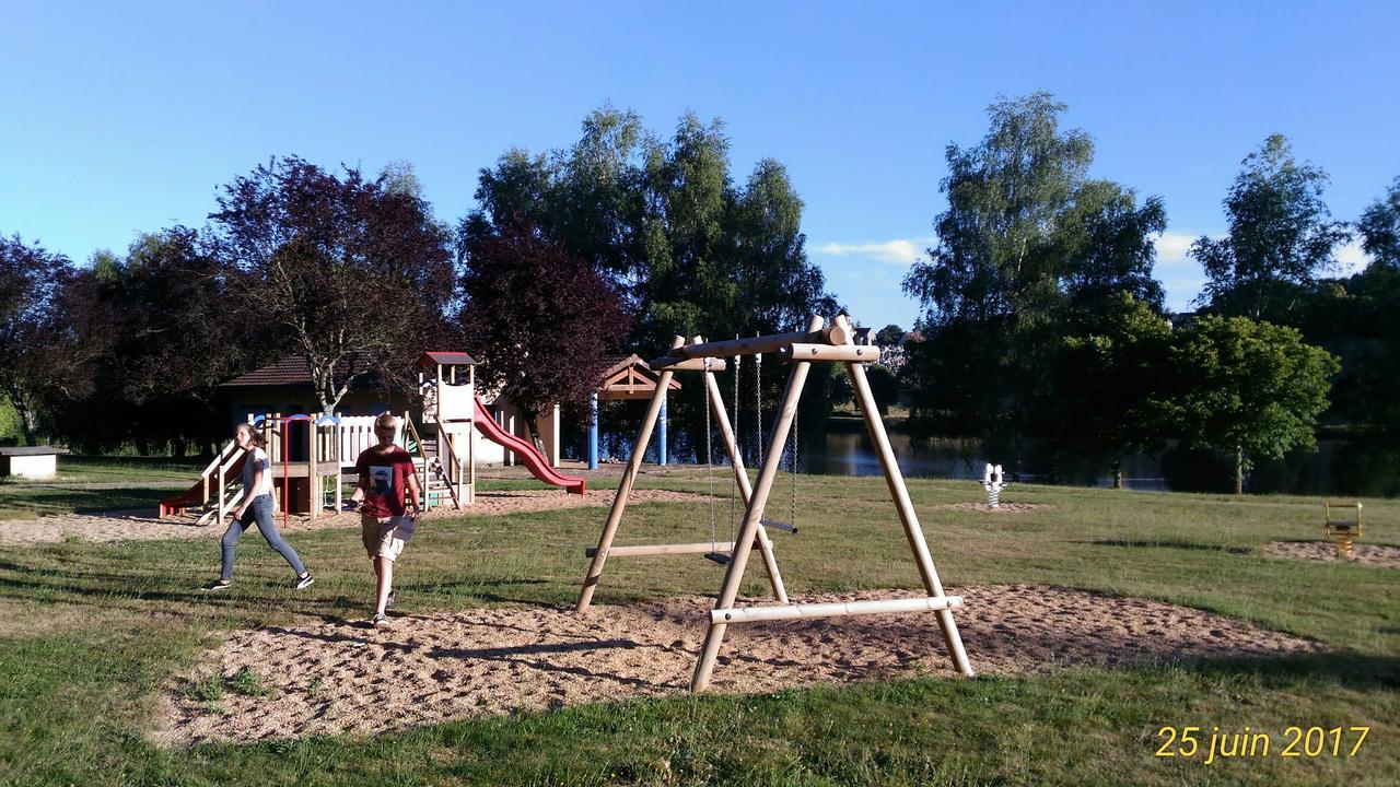 Camping De Ladignac Le Long Bel Air Ladignac-le-Long Exterior foto