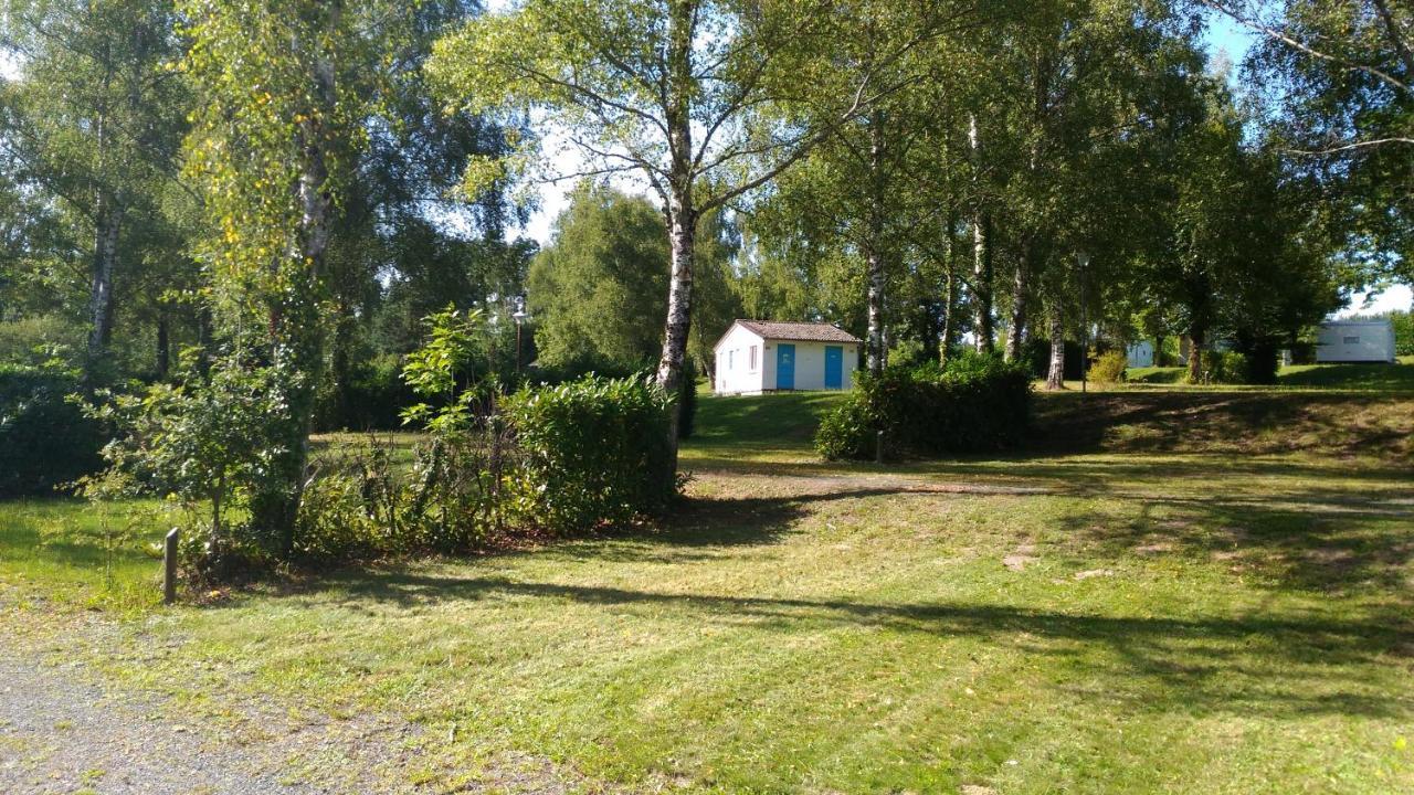 Camping De Ladignac Le Long Bel Air Ladignac-le-Long Exterior foto