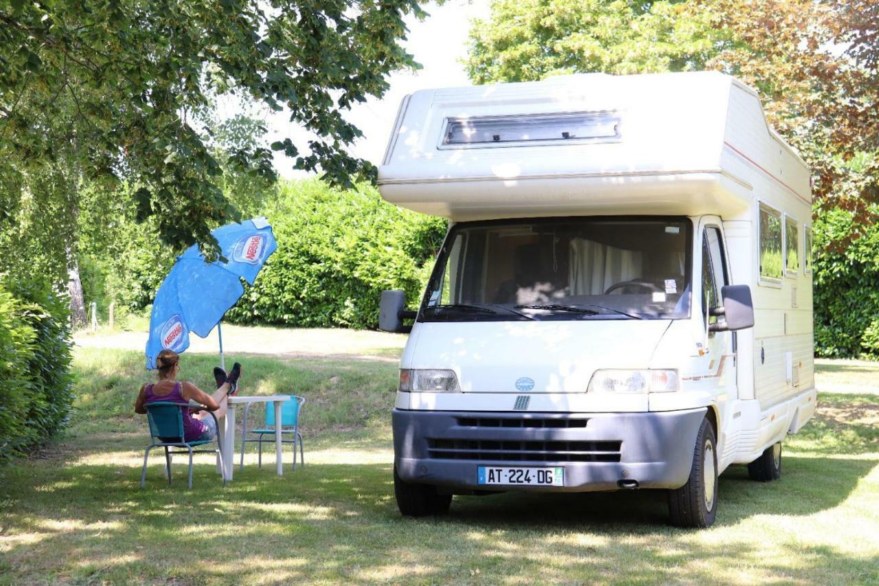 Camping De Ladignac Le Long Bel Air Ladignac-le-Long Exterior foto